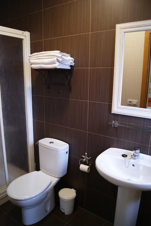 Hostal Penacardena Igea Bagian luar foto